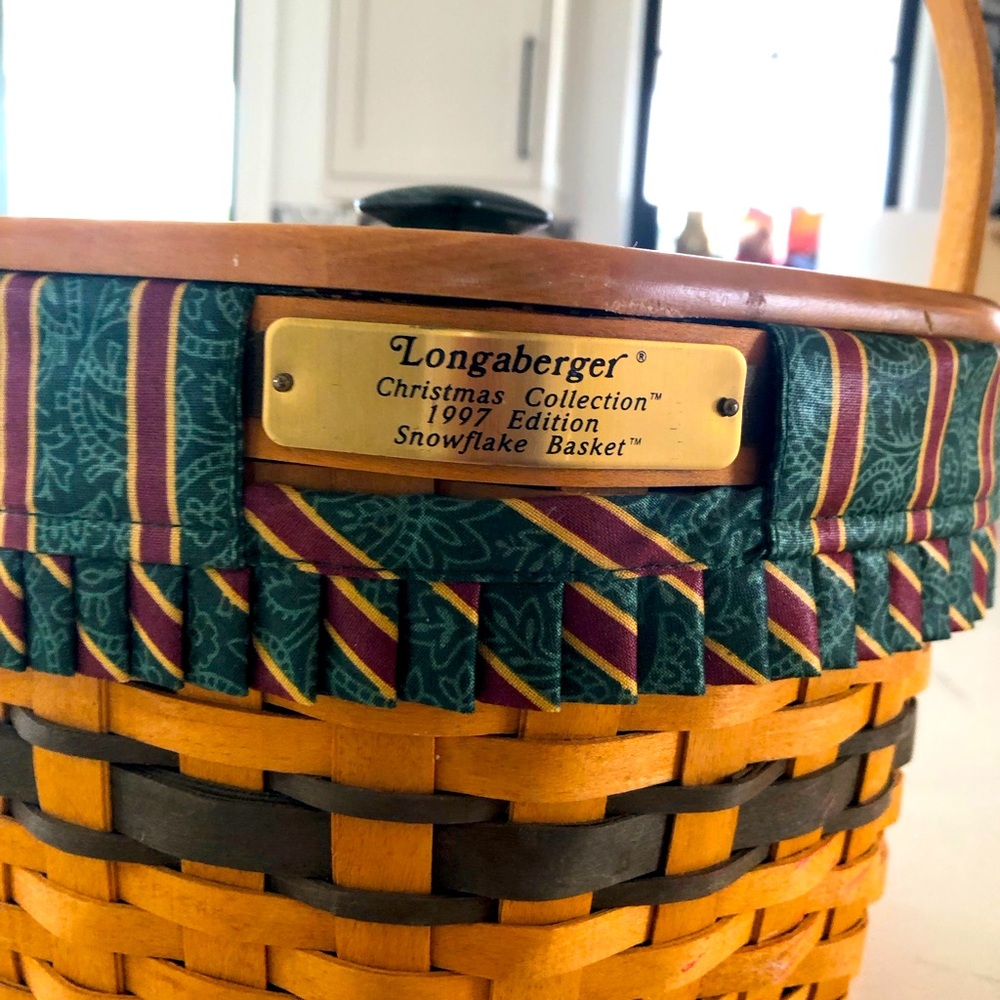 LimitedLongaberger basket Christmas edition 1997 in good condition hardly used